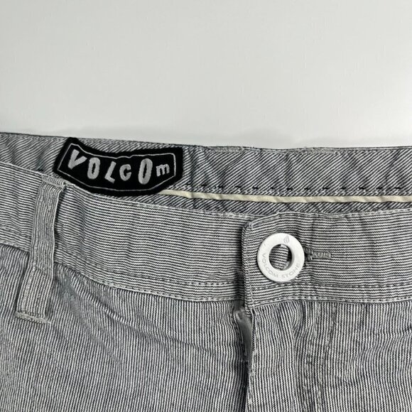 Vintage Volcom Men's Flat Front Casual Shorts 29745 V barbados stripped size 32 - Picture 6 of 10